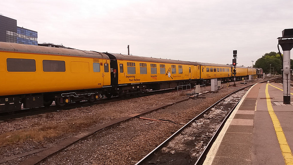 An ultrasonic test train at a station platform